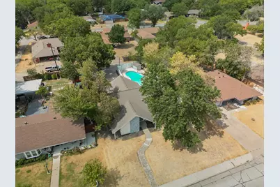 742 Austrian Road, Grand Prairie, TX 75050 - Photo 39