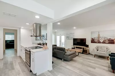 742 Austrian Road, Grand Prairie, TX 75050 - Photo 9