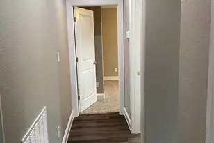 422 W Coffin St, Denison, TX 75020 - Photo 19