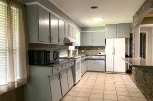 1012 S Maurice Ave, Denison, TX 75020 - Photo 5