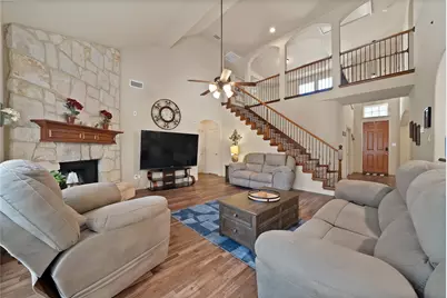 2815 Kaitlin Way, Grand Prairie, TX 75052 - Photo 3