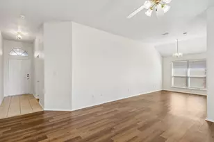 1914 Lennox Ln, Arlington, TX 76018 - Photo 5