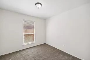 1914 Lennox Ln, Arlington, TX 76018 - Photo 23