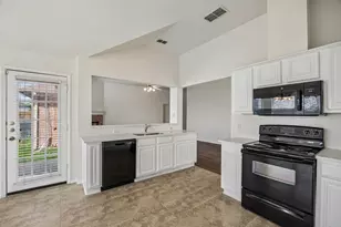 1914 Lennox Ln, Arlington, TX 76018 - Photo 9