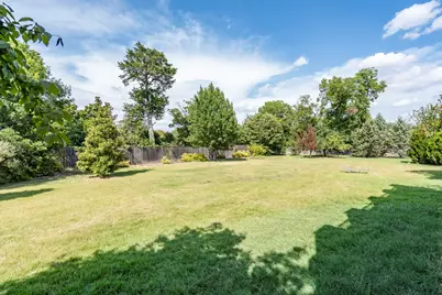 8600 Douglas Avenue, Dallas, TX 75225 - Photo 37