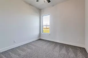 815 Evergreen Wy, Nevada, TX 75173 - Photo 17