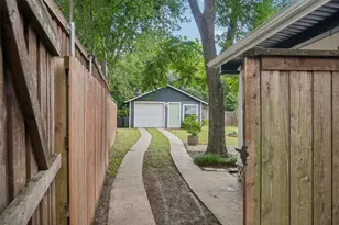 8914 Diceman Dr, Dallas, TX 75218 - Photo 35