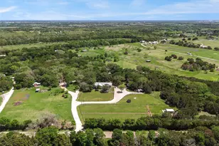 384 Ft Graham Rd, Waco, TX 76705 - Photo 7