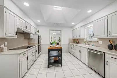 2415 Lakeview Circle, Arlington, TX 76013 - Photo 15