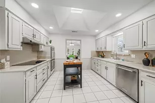 2415 Lakeview Cir, Arlington, TX 76013 - Photo 15