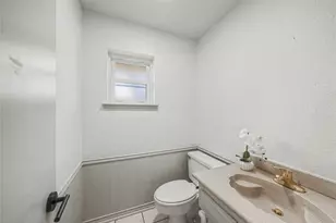 2415 Lakeview Cir, Arlington, TX 76013 - Photo 19