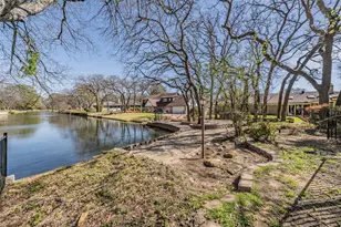 2415 Lakeview Cir, Arlington, TX 76013 - Photo 11