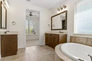 8025 Shadow Wood Dr, North Richland Hills, TX 76182 - Photo 31