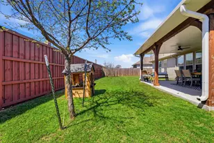 253 Calvert St, Waxahachie, TX 75165 - Photo 33