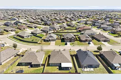 253 Calvert Street, Waxahachie, TX 75165 - Photo 37