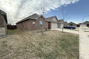 3303 Knoll Dr, Ennis, TX 75119 - Photo 3