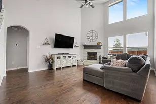 4406 Dandelion Ln, Midlothian, TX 76065 - Photo 9