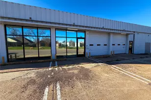714 W Chestnut St, Denison, TX 75020 - Photo 1