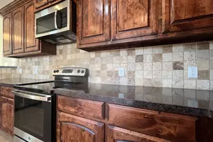 5225 S Cockrell Hill Rd, Dallas, TX 75236 - Photo 17