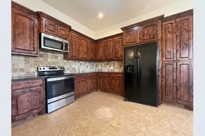 5225 S Cockrell Hill Road, Dallas, TX 75236 - Photo 13