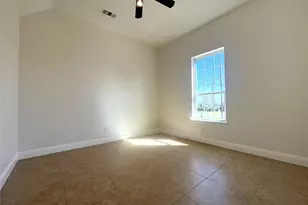 5225 S Cockrell Hill Rd, Dallas, TX 75236 - Photo 29