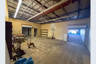 210 S Armstrong Avenue, Denison, TX 75020 - Photo 9