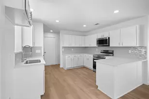 6111 Maple Leaf Dr, Arlington, TX 76017 - Photo 11