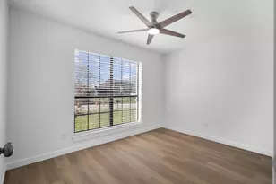 6111 Maple Leaf Dr, Arlington, TX 76017 - Photo 23