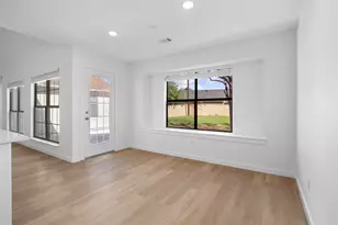 6111 Maple Leaf Dr, Arlington, TX 76017 - Photo 9