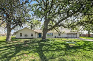 62 Sanders Rd, Whitesboro, TX 76273 - Photo 1