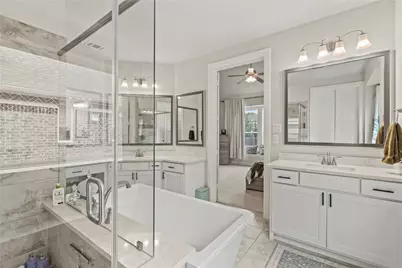 315 Chandan Way, Irving, TX 75063 - Photo 17