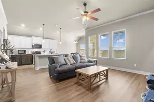 115 Apache Dr, Greenville, TX 75402 - Photo 3