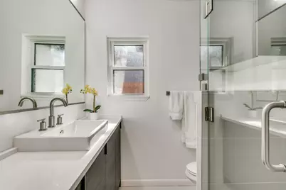 5117 Maple Springs Boulevard, Dallas, TX 75235 - Photo 11