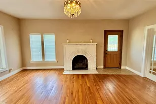 1122 4th St, Graham, TX 76450 - Photo 3