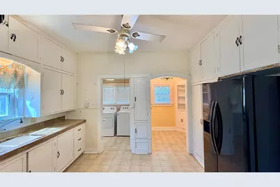 1122 4th Street, Graham, TX 76450 - Photo 11