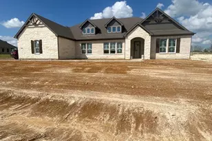1000 Perrin Ln, Van Alstyne, TX 75495 - Photo 1