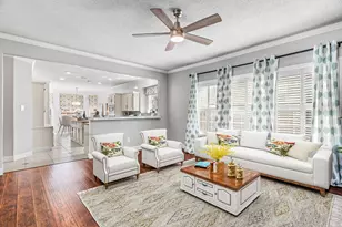 1801 Sandalwood Ln, Grapevine, TX 76051 - Photo 7