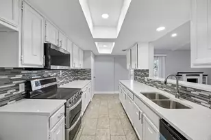 831 Kelso Dr, Dallas, TX 75211 - Photo 9