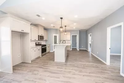 307 Bonham Street, Nocona, TX 76255 - Photo 3