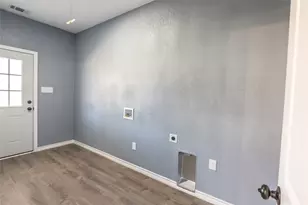 307 Bonham St, Nocona, TX 76255 - Photo 13