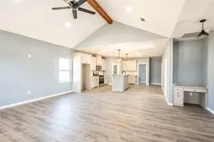 307 Bonham St, Nocona, TX 76255 - Photo 27