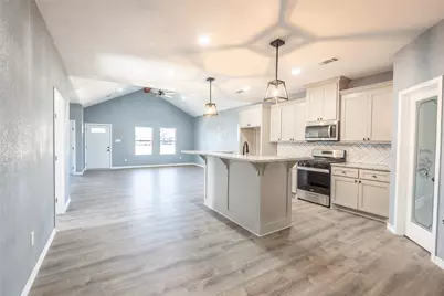 307 Bonham Street, Nocona, TX 76255 - Photo 11