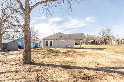 307 Bonham Street, Nocona, TX 76255 - Photo 35