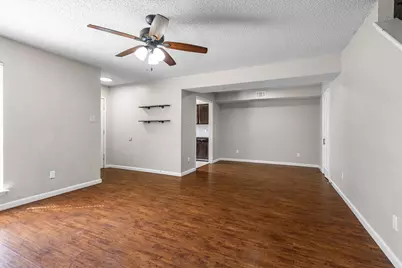 710 Peach Court, Grapevine, TX 76051 - Photo 9