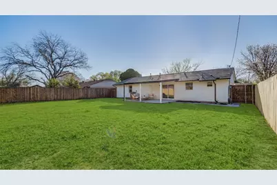 13817 Pyramid Drive, Farmers Branch, TX 75234 - Photo 21