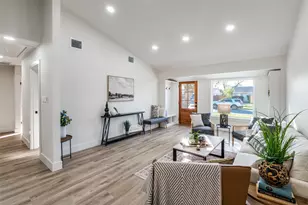 13817 Pyramid Dr, Farmers Branch, TX 75234 - Photo 3