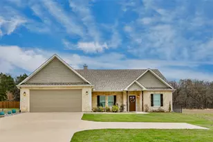 228 Colt Dr, Lake Kiowa, TX 76240 - Photo 1