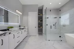 7281 Waters Edge Dr, The Colony, TX 75056 - Photo 11