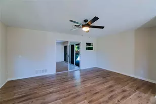 5801 Wedgworth Rd, Fort Worth, TX 76133 - Photo 13