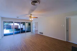 5801 Wedgworth Rd, Fort Worth, TX 76133 - Photo 7
